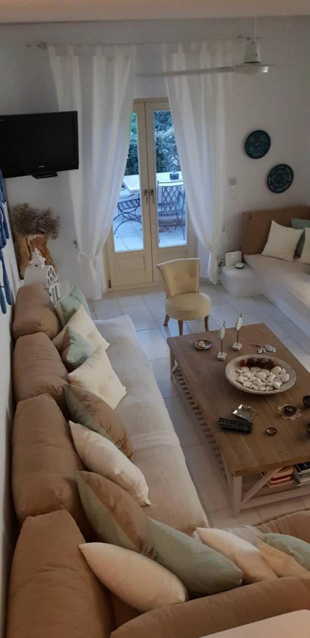 Villa Nafsika Paros โลการาส ภายนอก รูปภาพ